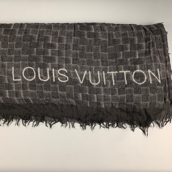 LOUIS VUITTON Black Grey Checkered Cashmere Silk Scarves - Picture 2 of 6